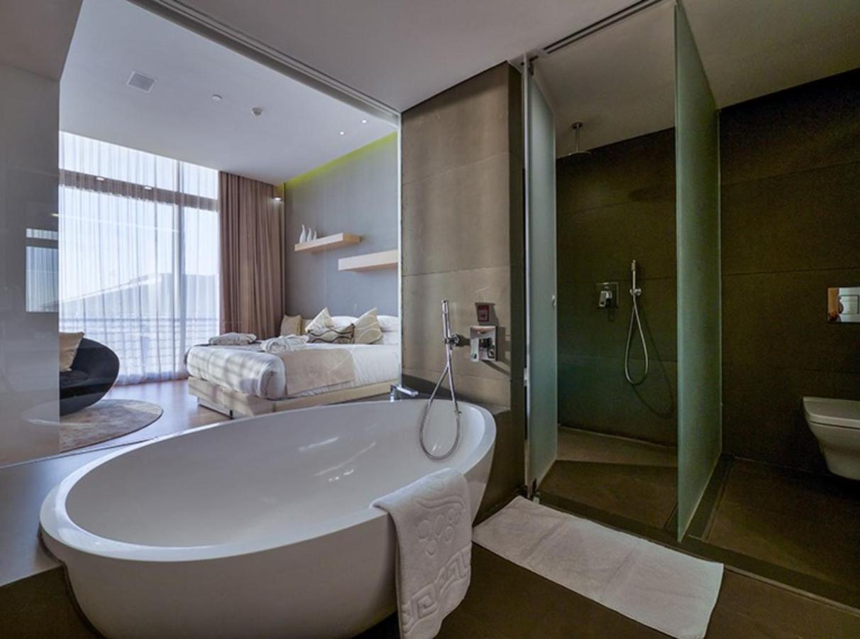Cramim By Isrotel Exclusive Kiryat Anavim Esterno foto A bathroom in a hotel