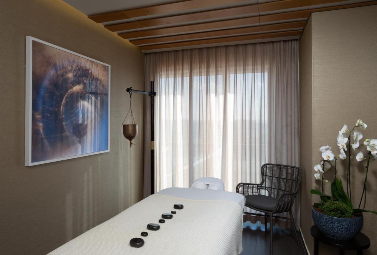 Cramim By Isrotel Exclusive Kiryat Anavim Esterno foto A treatment room at the Four Seasons Hotel, Madrid